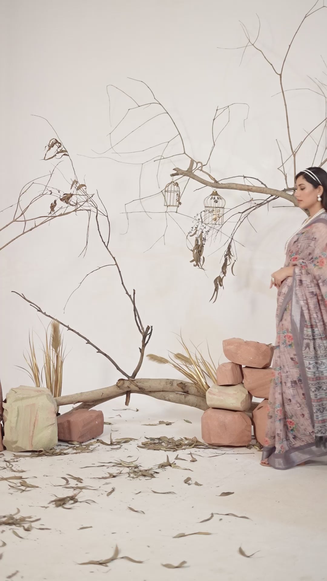 Floral Linen Cotton Saree with Patola Border Blouse